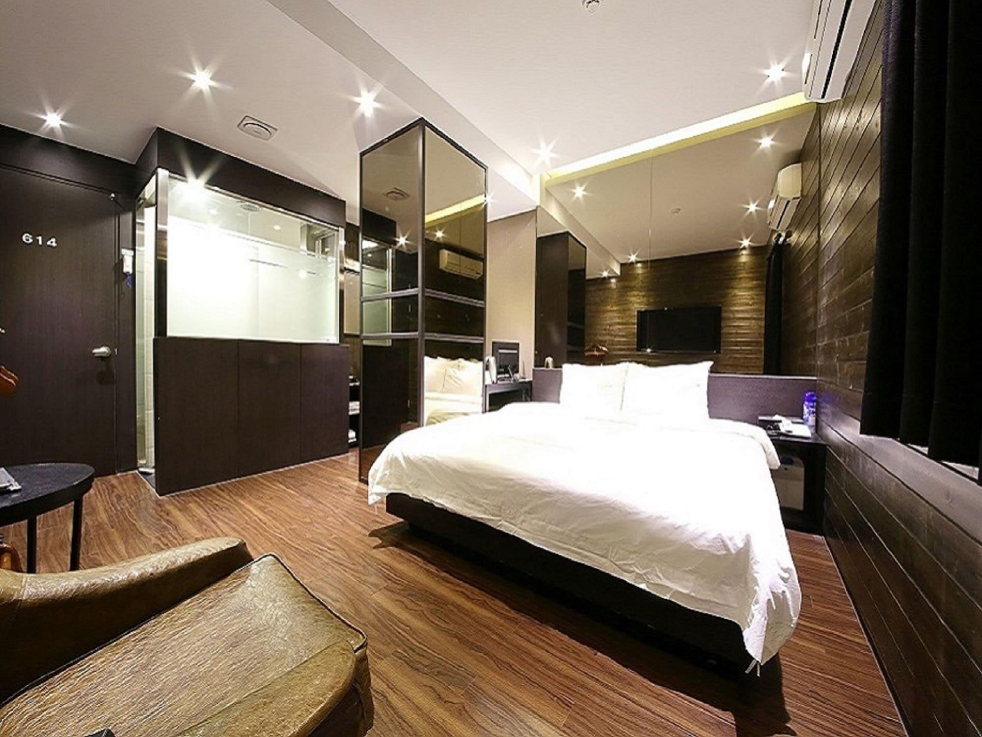 Almond Hotel Busan Station Zewnętrze zdjęcie