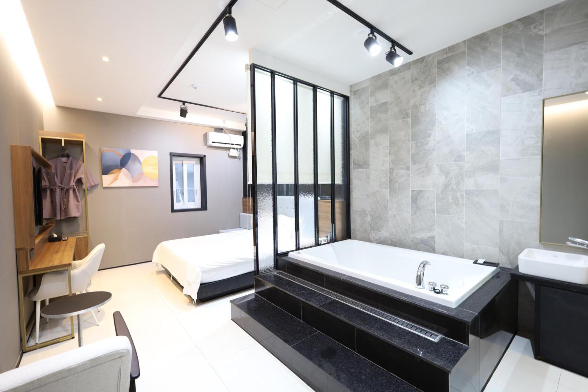 Almond Hotel Busan Station Zewnętrze zdjęcie