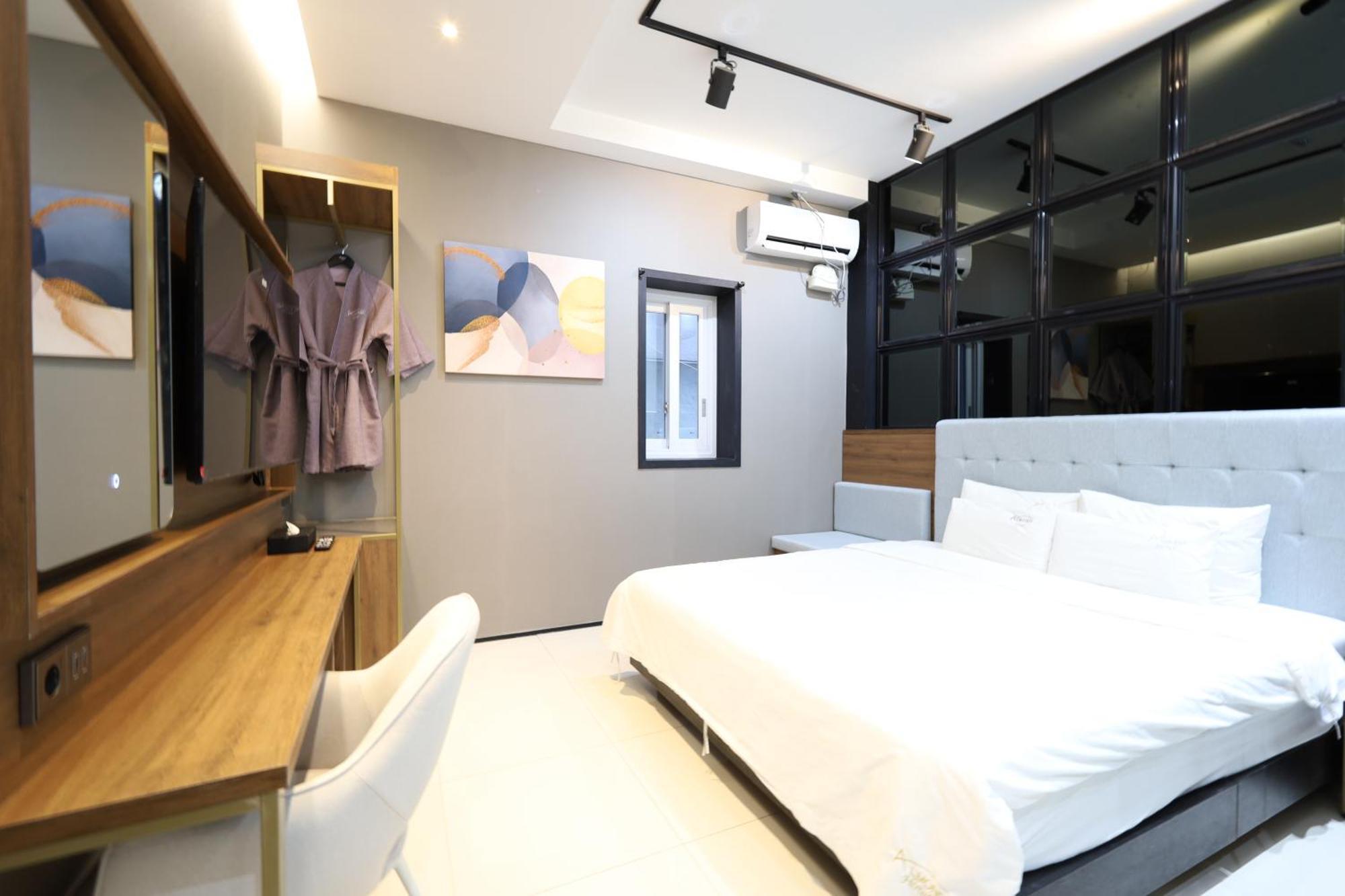 Almond Hotel Busan Station Zewnętrze zdjęcie