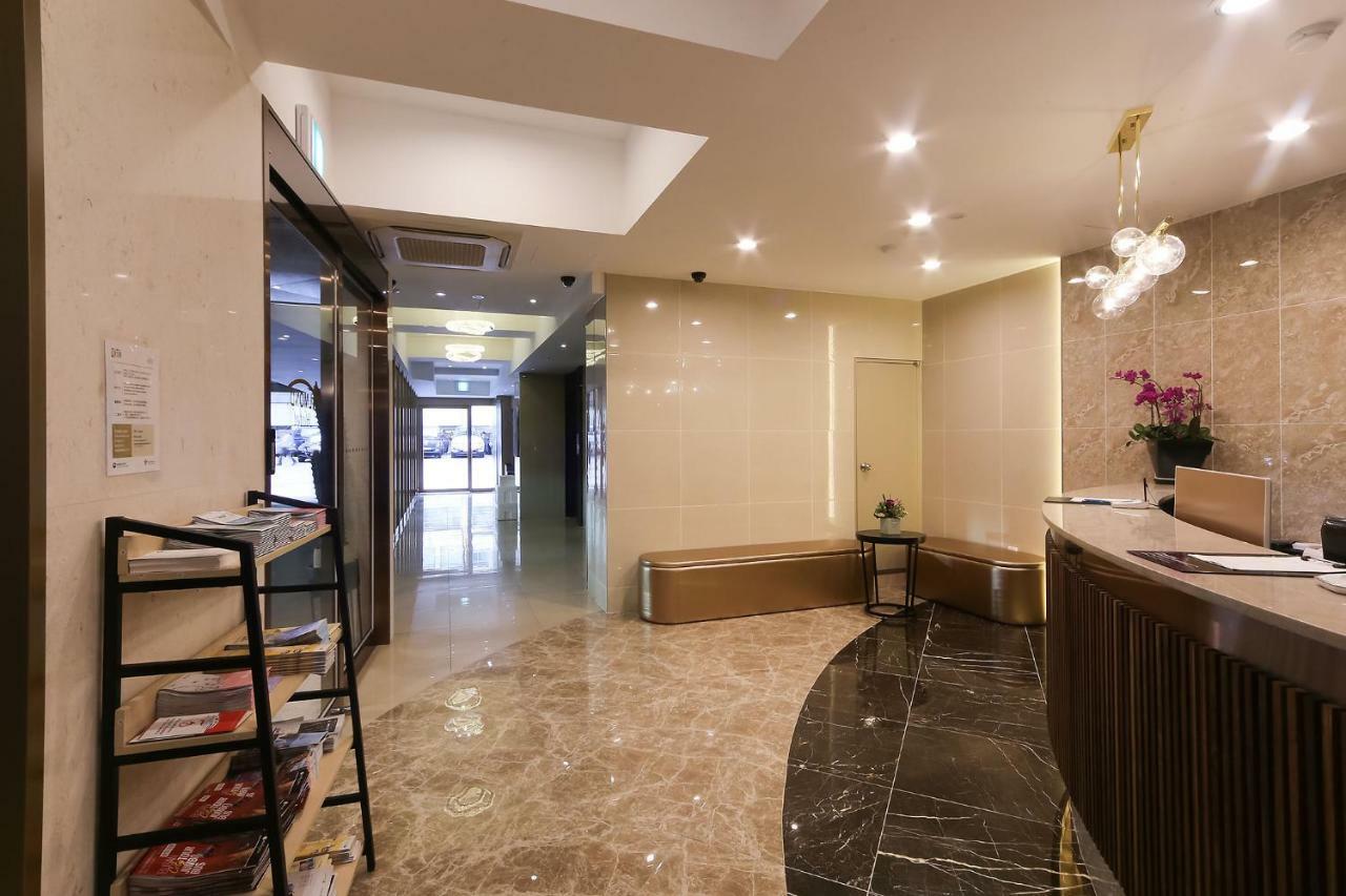 Almond Hotel Busan Station Zewnętrze zdjęcie