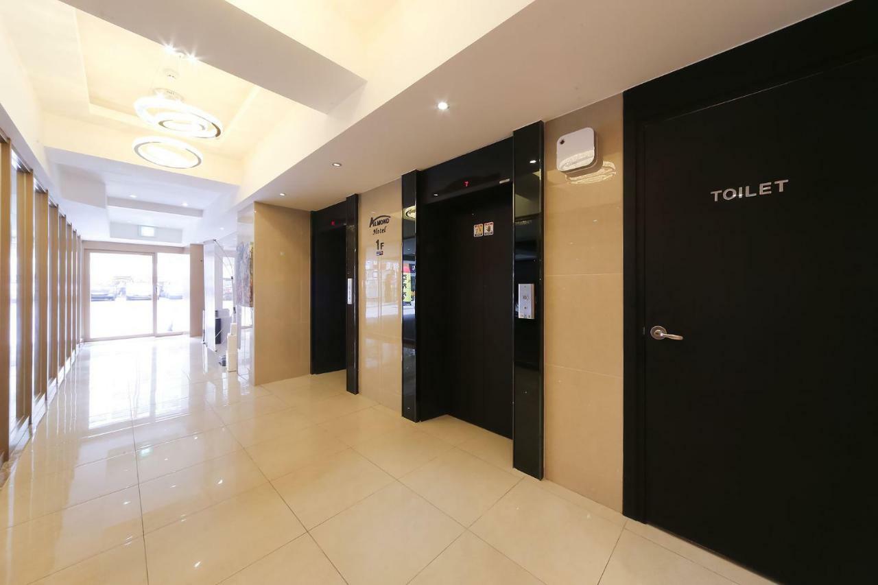 Almond Hotel Busan Station Zewnętrze zdjęcie
