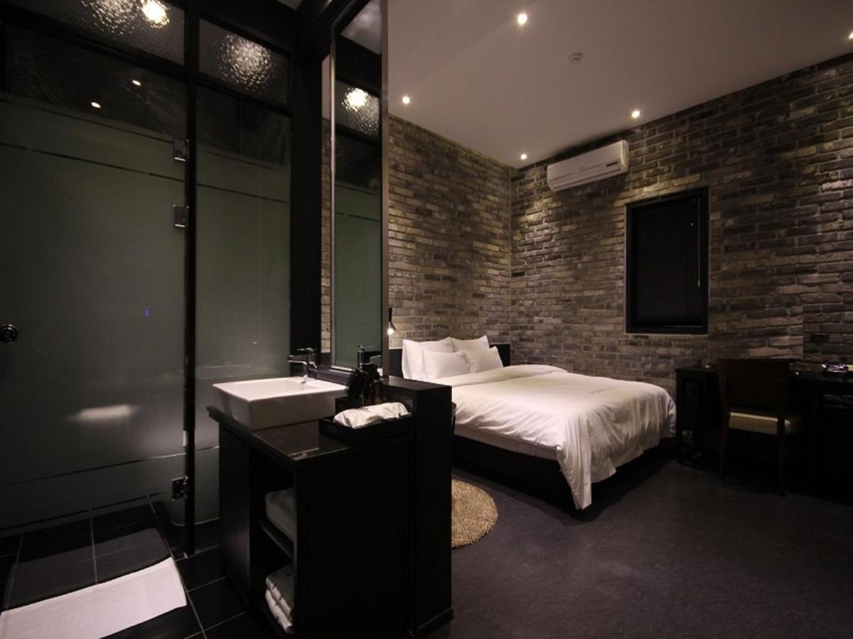 Almond Hotel Busan Station Zewnętrze zdjęcie