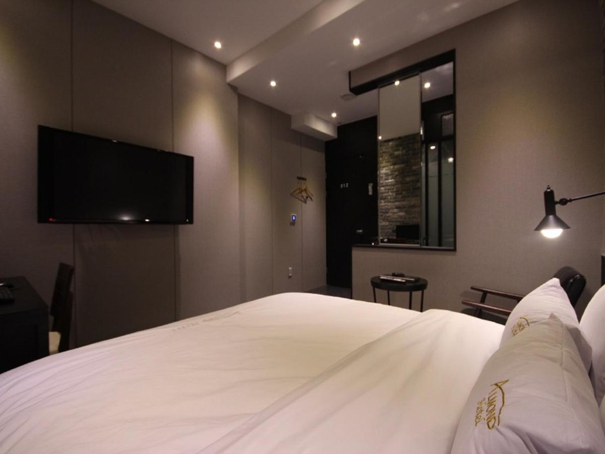 Almond Hotel Busan Station Zewnętrze zdjęcie