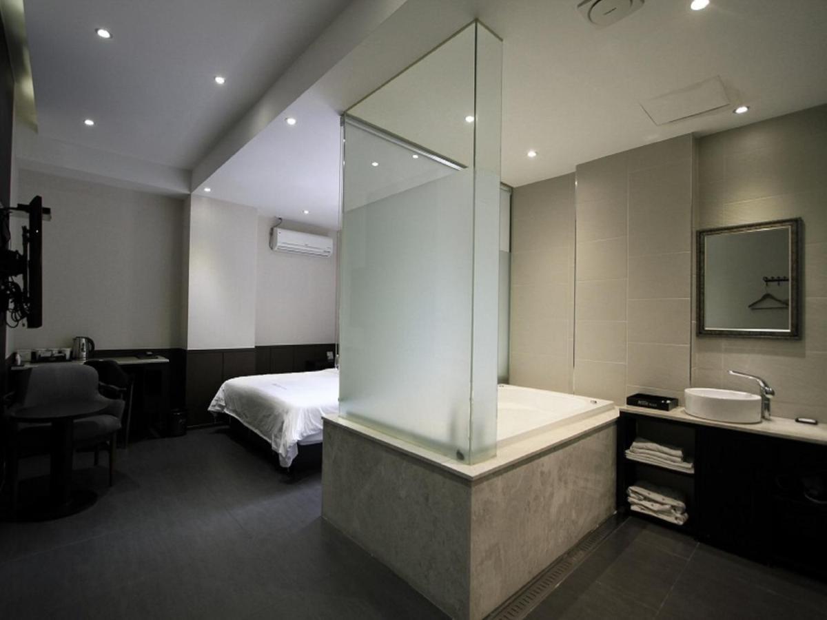 Almond Hotel Busan Station Zewnętrze zdjęcie