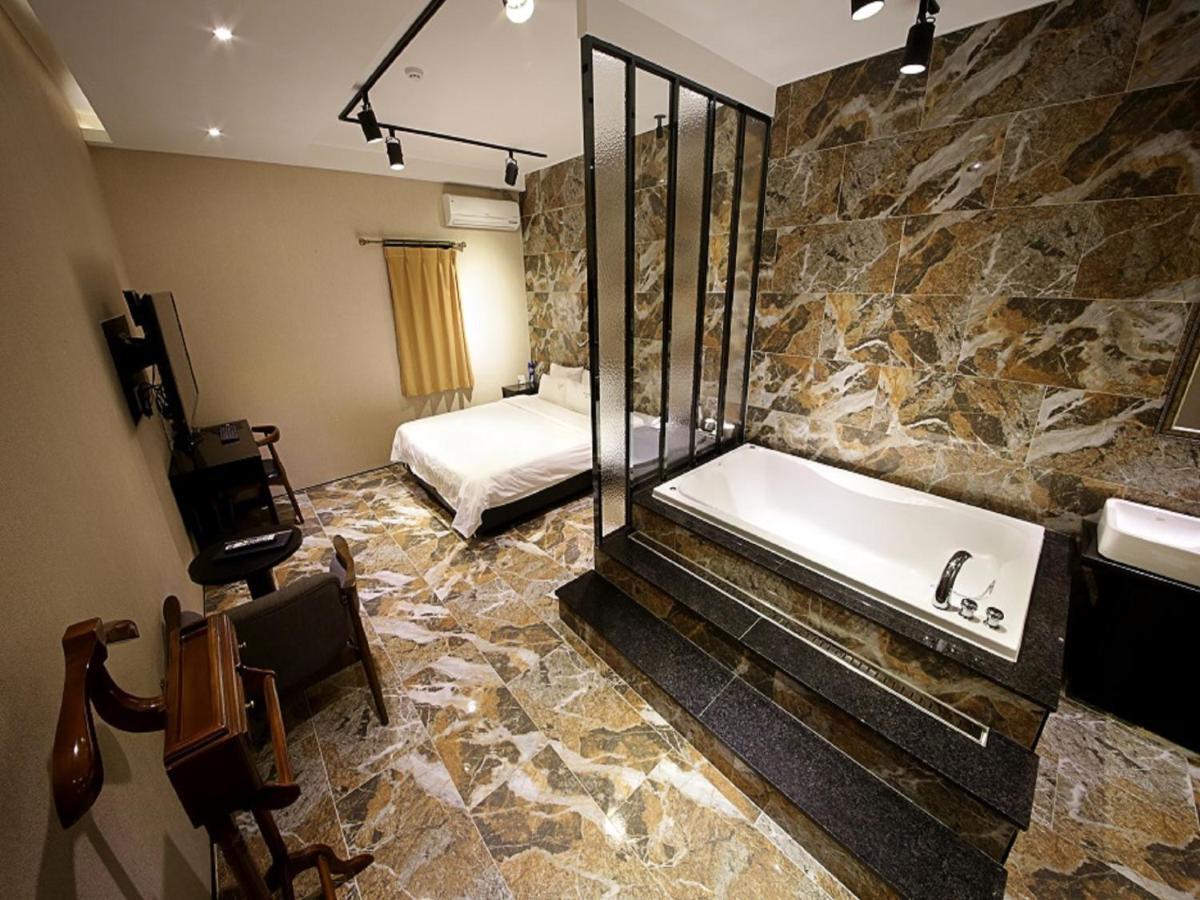 Almond Hotel Busan Station Zewnętrze zdjęcie